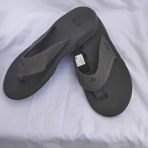 Reef  Men Gray Flip Flops Size 8